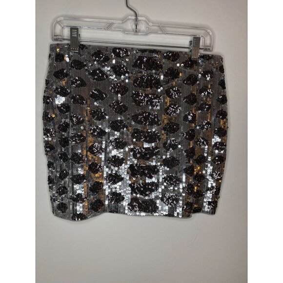 EXPRESS NEW Sequined Mini Skirt Womens S Silver Black Pull On Stretch Holiday - Picture 1 of 6